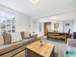 Living/Dining Room- click for photo gallery